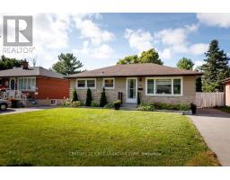 82 QUEENSTON CRESCENT - 1