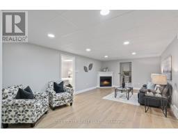 27 WYNFIELD LANE W - 27