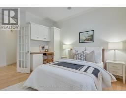 110 - 25 BECHER STREET - 31