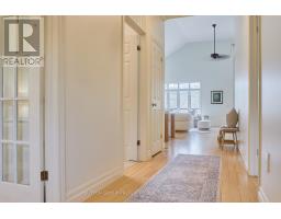 110 - 25 BECHER STREET - 45
