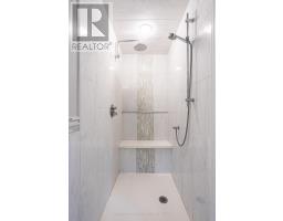 62 HAMPTON CRESCENT - 25