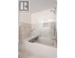 62 HAMPTON CRESCENT - 31