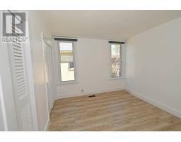87 GLADSTONE AVENUE - 13