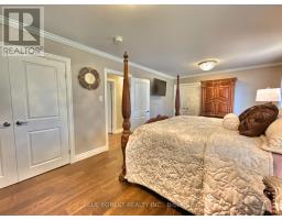 14 ROCKINGHAM COURT - 13
