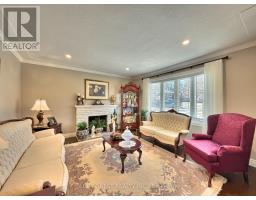 14 ROCKINGHAM COURT - 2