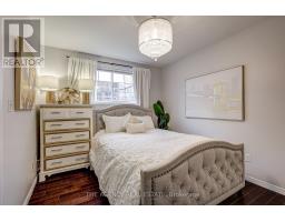 82 - 3200 SINGLETON AVENUE - 15