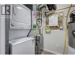 82 - 3200 SINGLETON AVENUE - 17