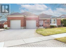 8 - 60 ROSECLIFFE CRESCENT - 1
