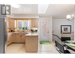8 - 60 ROSECLIFFE CRESCENT - 19