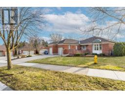 8 - 60 ROSECLIFFE CRESCENT - 2