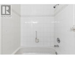 8 - 60 ROSECLIFFE CRESCENT - 24