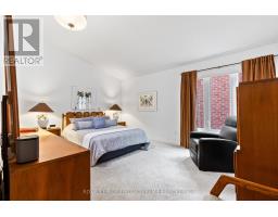 8 - 60 ROSECLIFFE CRESCENT - 27