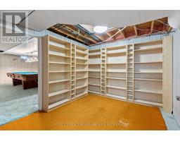 8 - 60 ROSECLIFFE CRESCENT - 38
