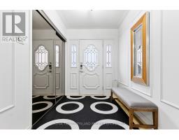 8 - 60 ROSECLIFFE CRESCENT - 4