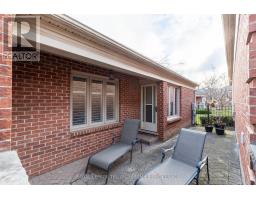 8 - 60 ROSECLIFFE CRESCENT - 42