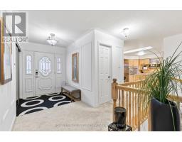 8 - 60 ROSECLIFFE CRESCENT - 5