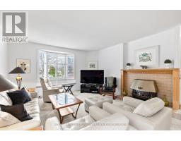 8 - 60 ROSECLIFFE CRESCENT - 8