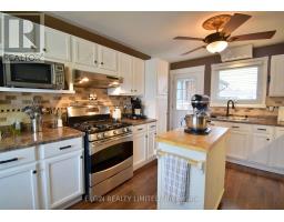 589 ELM STREET - 17
