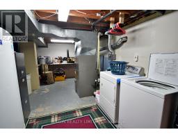 589 ELM STREET - 34