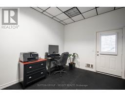 351 CLARKE ROAD - 15