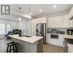 215 ROY MCDONALD DRIVE N - 13