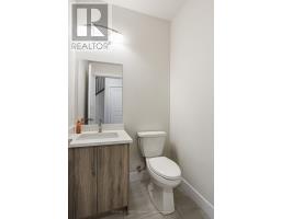 215 ROY MCDONALD DRIVE N - 16