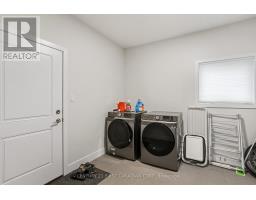 215 ROY MCDONALD DRIVE N - 17