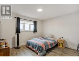 215 ROY MCDONALD DRIVE N - 20