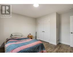 215 ROY MCDONALD DRIVE N - 21