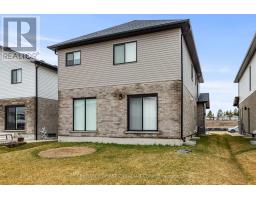 215 ROY MCDONALD DRIVE N - 33