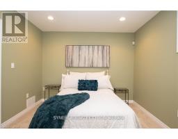 21 CALVERT DRIVE - 35