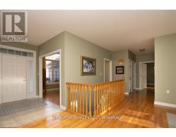 21 CALVERT DRIVE - 6