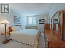 904 - 570 PROUDFOOT LANE - 15