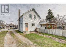 270 SYDENHAM STREET E - 24