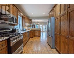 13 MCKENZIE AVENUE - 10