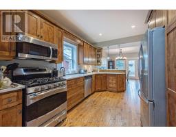 13 MCKENZIE AVENUE - 11