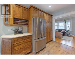 13 MCKENZIE AVENUE - 13