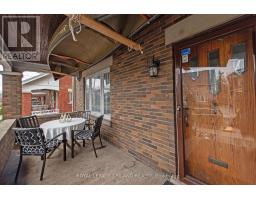 13 MCKENZIE AVENUE - 3
