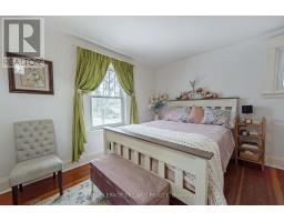 13 MCKENZIE AVENUE - 31