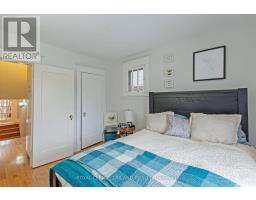 13 MCKENZIE AVENUE - 34