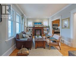 13 MCKENZIE AVENUE - 5