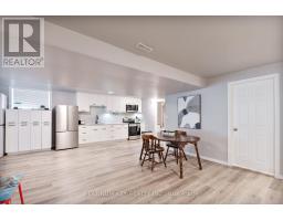 50 VEALE CRESCENT - 26