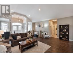 50 VEALE CRESCENT - 3