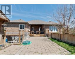 50 VEALE CRESCENT - 45