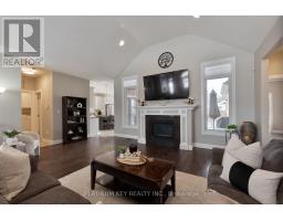 50 VEALE CRESCENT - 5