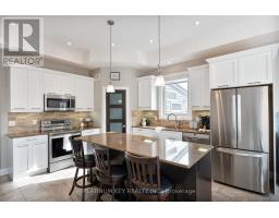 50 VEALE CRESCENT - 9