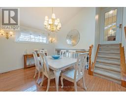 568 WELLINGTON STREET - 11