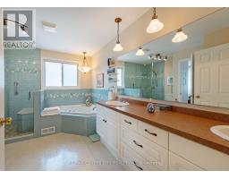 568 WELLINGTON STREET - 20