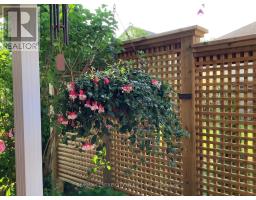 568 WELLINGTON STREET - 44