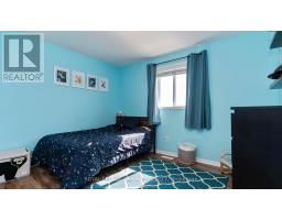 815 SPRUCEWOOD DRIVE - 21